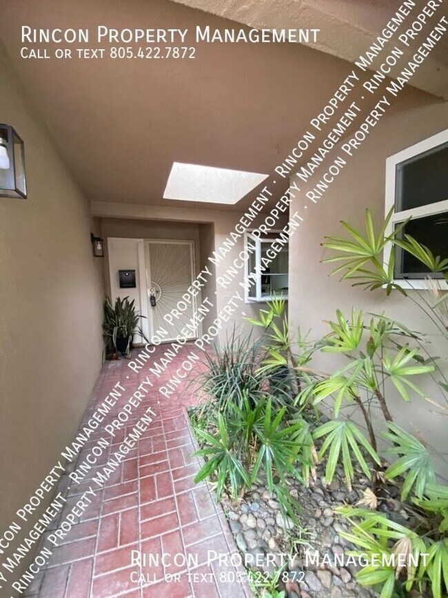 Foto del edificio - *Newly Renovated* 5 Bedroom 3 Bathroom Hom...