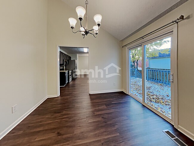 Foto del edificio - 1300 Georgetown Dr