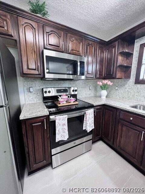 Foto del edificio - 2410 S Brocksmith Rd