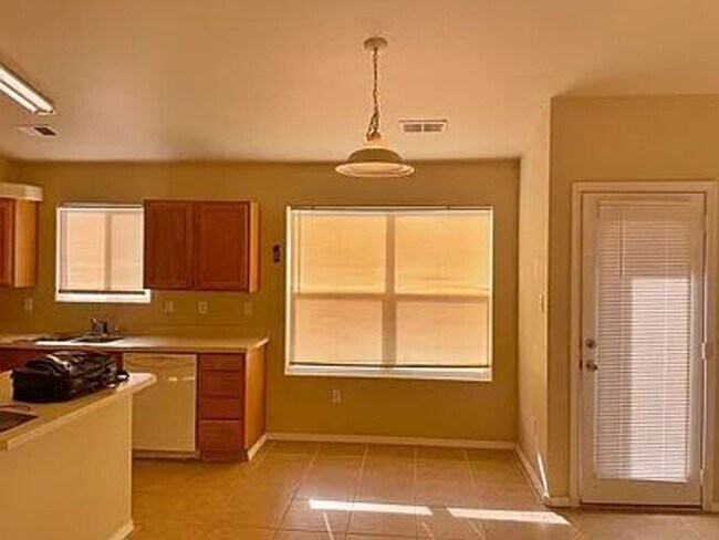 Building Photo - Come take a look at this three bedroom two...