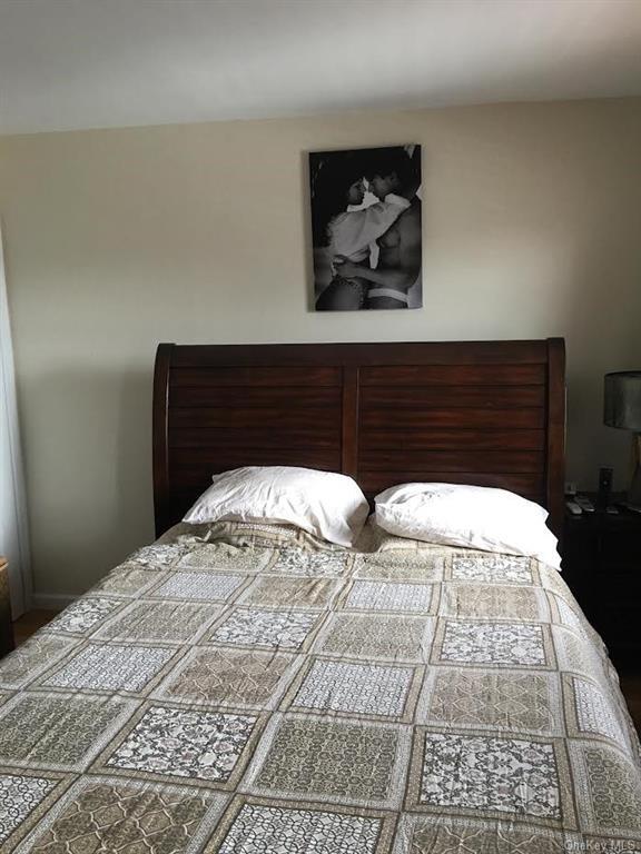 Foto del edificio - 4445 Byron Ave