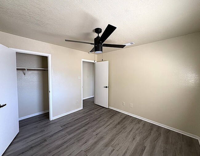 Foto del edificio - 710 N 5th St