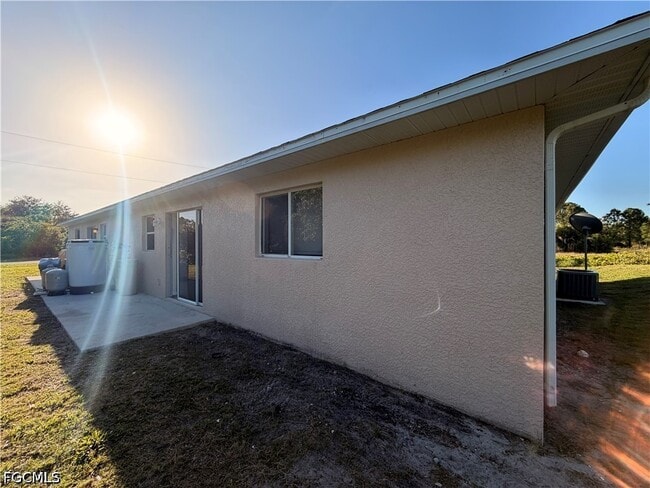 Building Photo - 762 Gallo Ave S