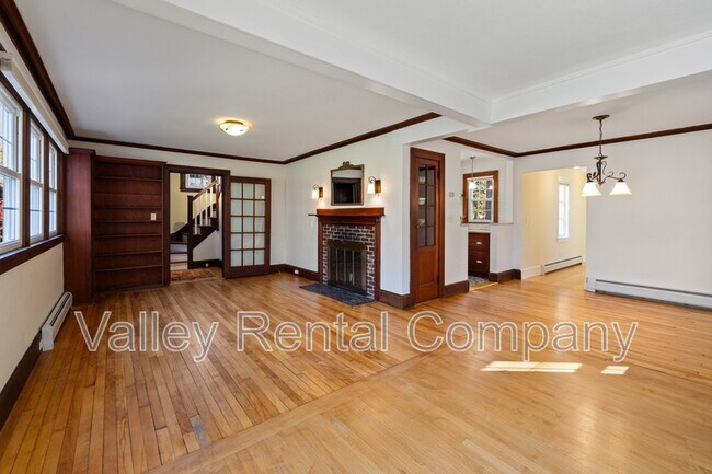 Foto del edificio - 61 Woodlawn Ave
