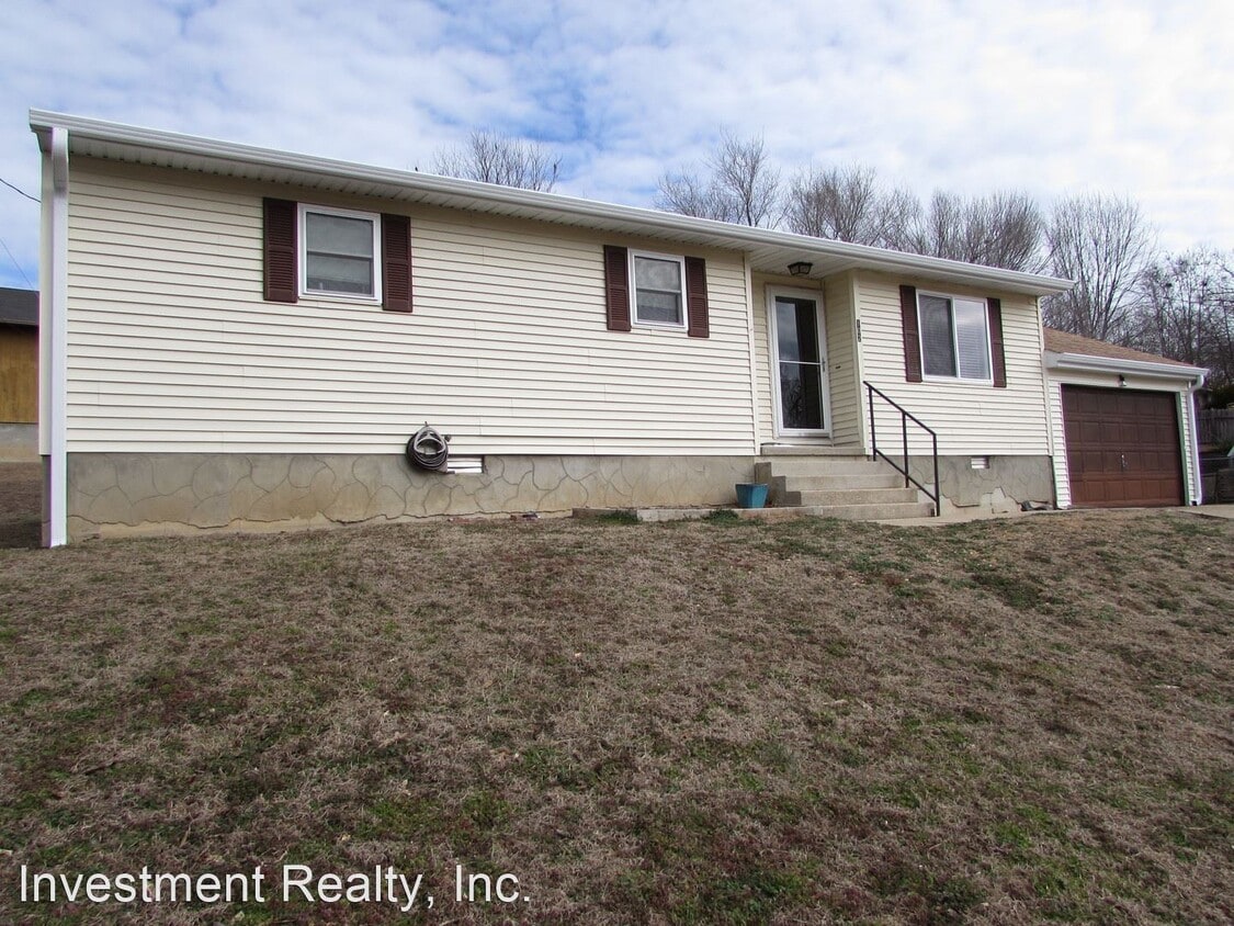 102 Red Bud Cir, Saint Robert, MO 65584 House Rental in Saint Robert