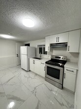 Building Photo - 24765 Halnor Ave