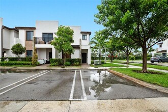 Building Photo - 20814 NE 5th Ct