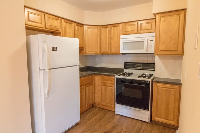 Photo - 3921 Lankenau Ave Apartment