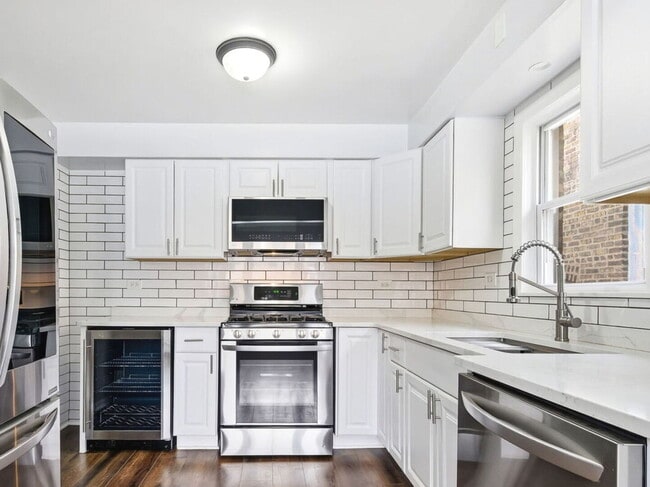 Building Photo - 5151 W Agatite Ave