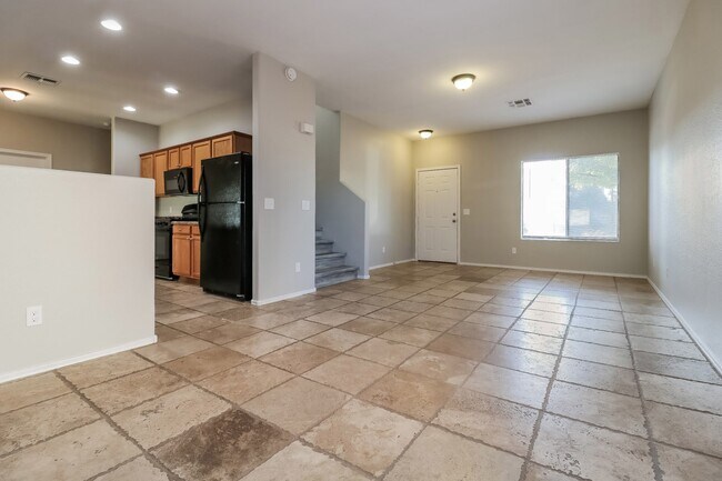 Foto del edificio - 16238 W Monroe Street