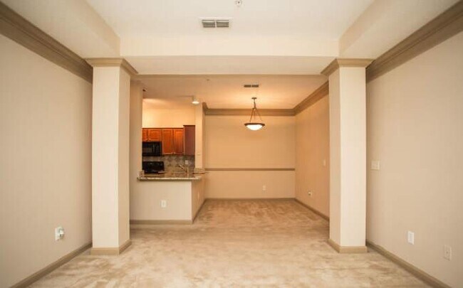 Building Photo - 1 bedroom in Brookhaven GA 30329