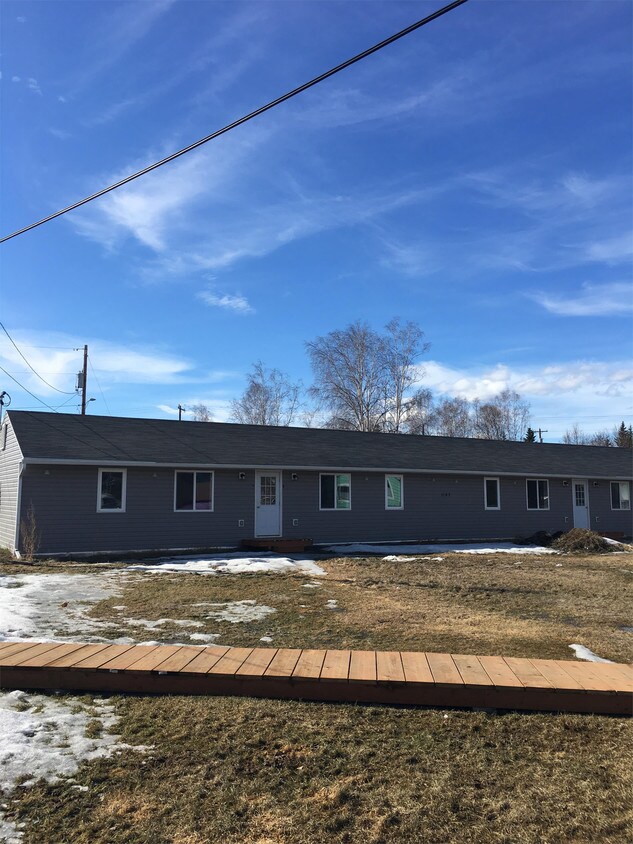 Primary Photo - 1147 6th Ave