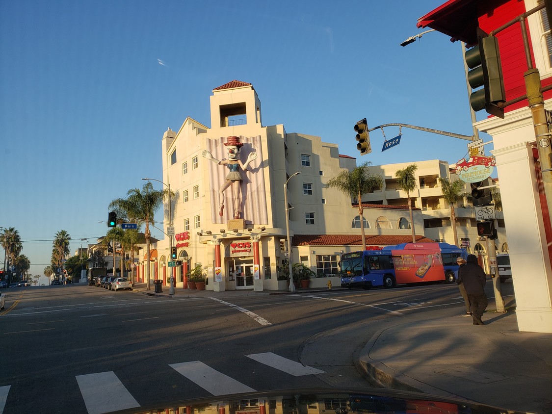Foto principal - 245 Main St