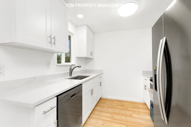 Building Photo - 4806 S 179th St