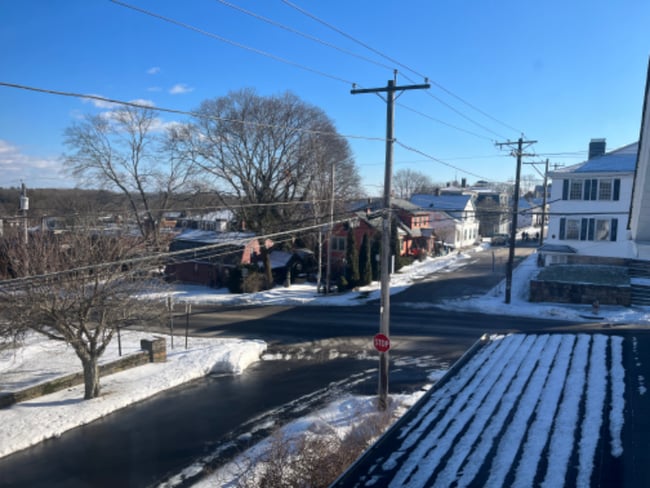 Building Photo - 27 Division St