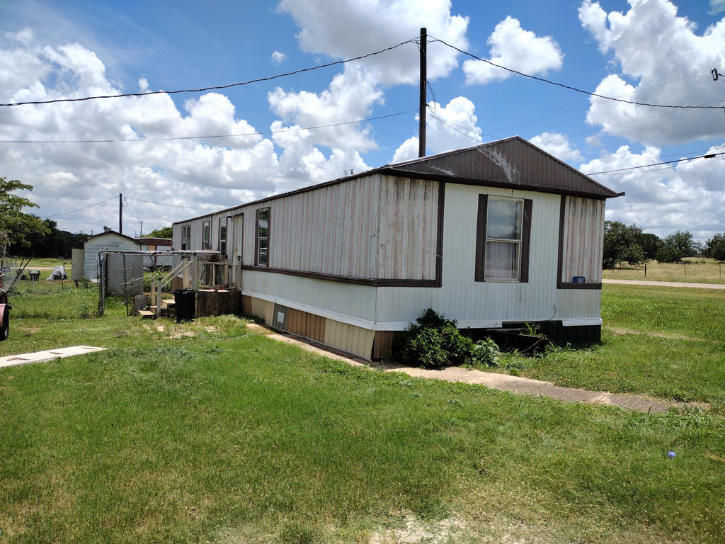 Primary Photo - 100 Private Road 3376 F