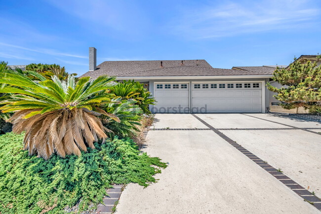 Building Photo - 955 Fernrest Dr