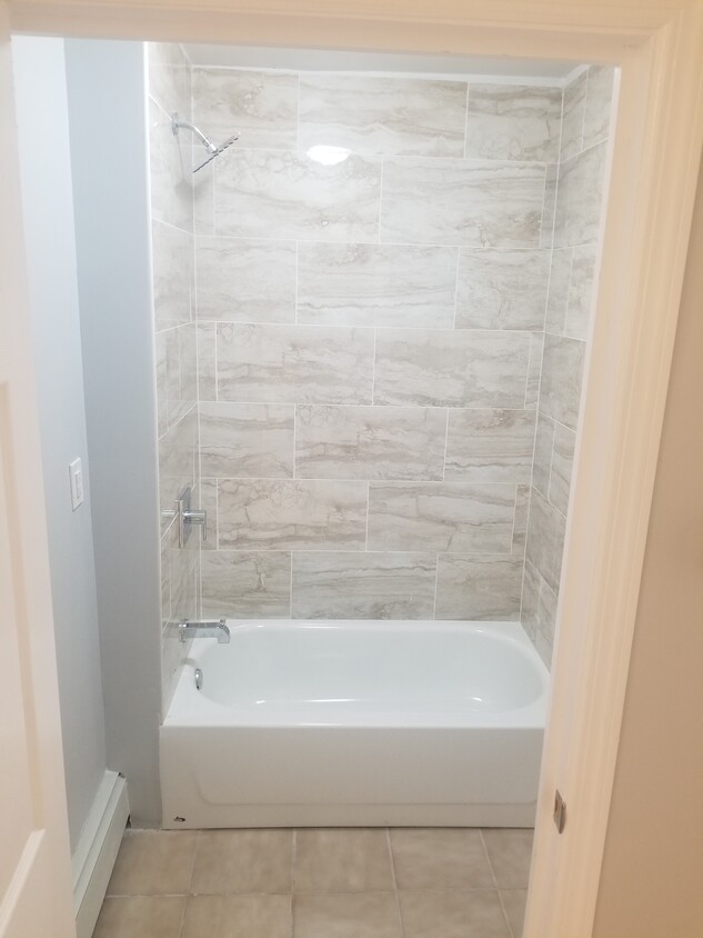 Baño - 5 Montgomery St