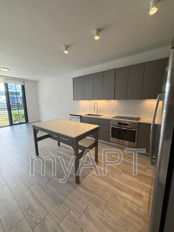 Foto del edificio - 2508 NW 2nd Ave