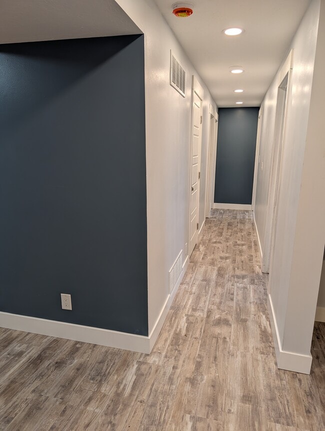 Building Photo - 11840 S 1300 W