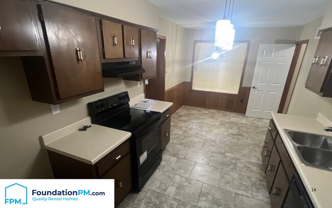 Foto del edificio - 3905 Clover Hill Dr