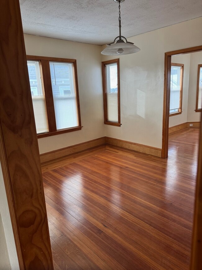 Comedor - 6 Emmet Ter