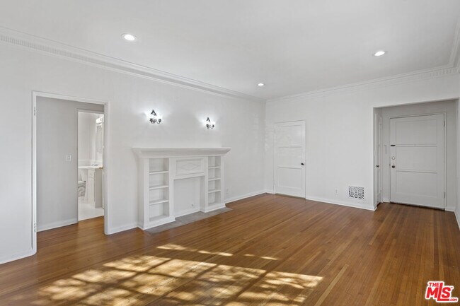 Foto del edificio - 2360 Kerwood Ave