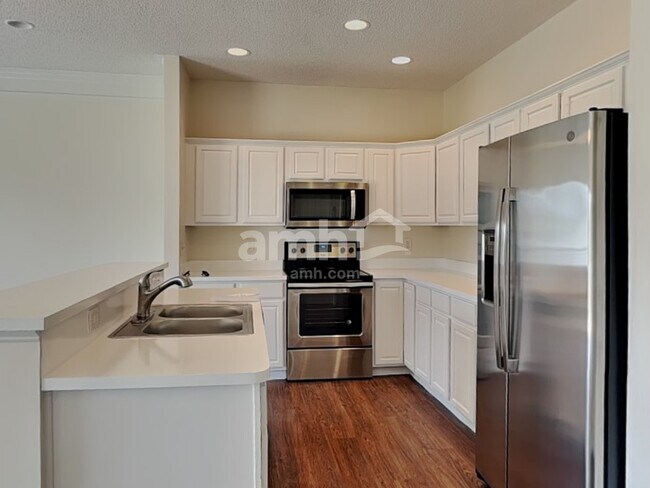 Foto del edificio - 8935 Hedge Maple Rd