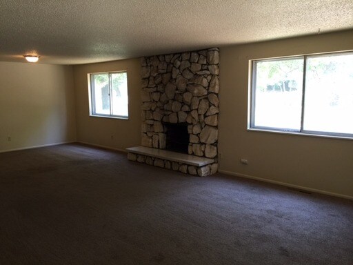 Building Photo - 36 Kodiak Ct