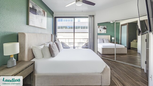 Building Photo - 1001 E Playa Del Norte Dr