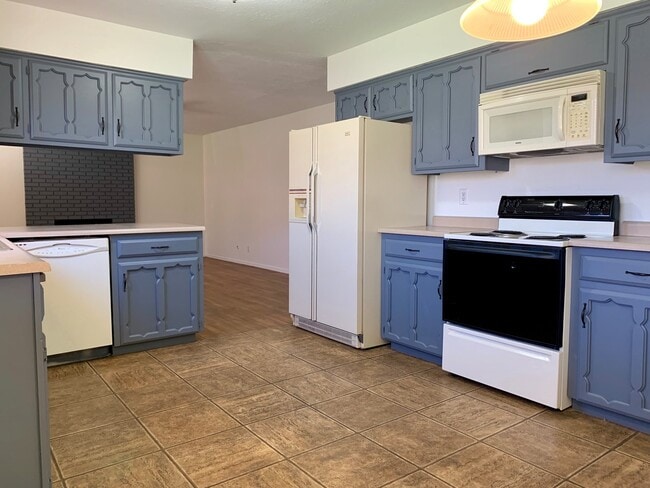 Building Photo - Heritage Hills 3 Bedroom