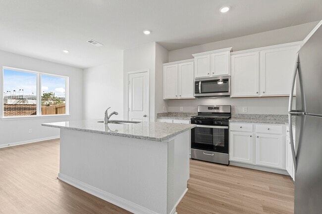 Building Photo - 1023 Rosewood Trl