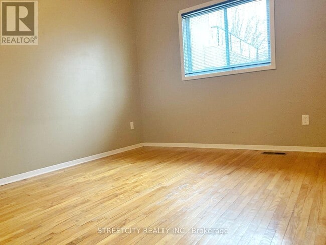 Building Photo - 76 Glenwood Ave