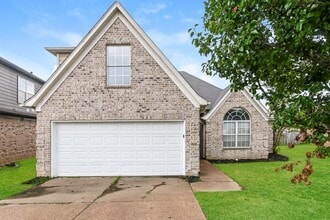 Building Photo - 1216 Jackson Pond Cir