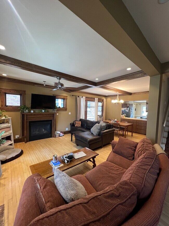 Foto del edificio - 3241 Girard Ave S