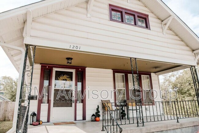 Foto del edificio - 1201 SW Jewell Ave