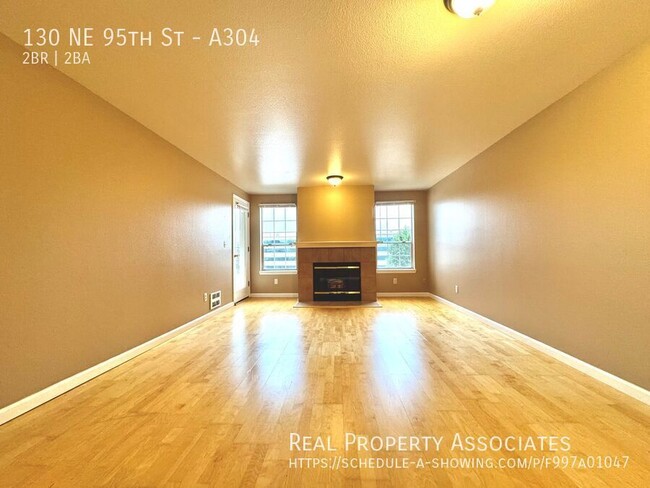 Building Photo - 2 BR/2 Bath Condo - 1 Parking Space and St...