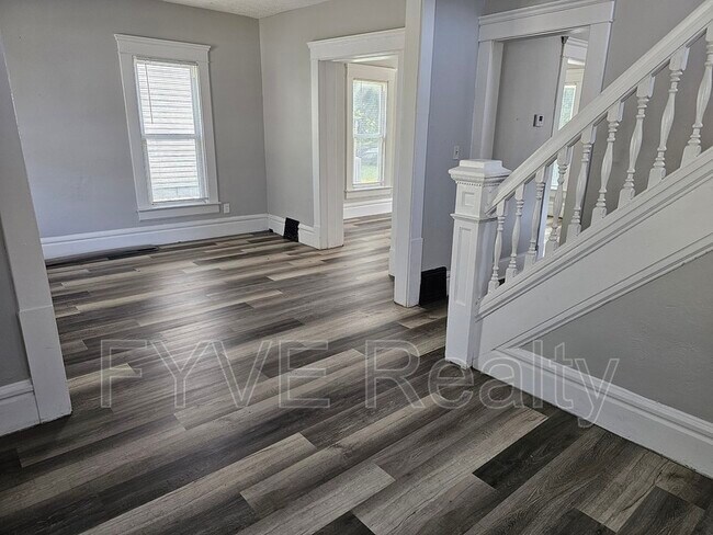 Foto del edificio - 358 E Thornton St
