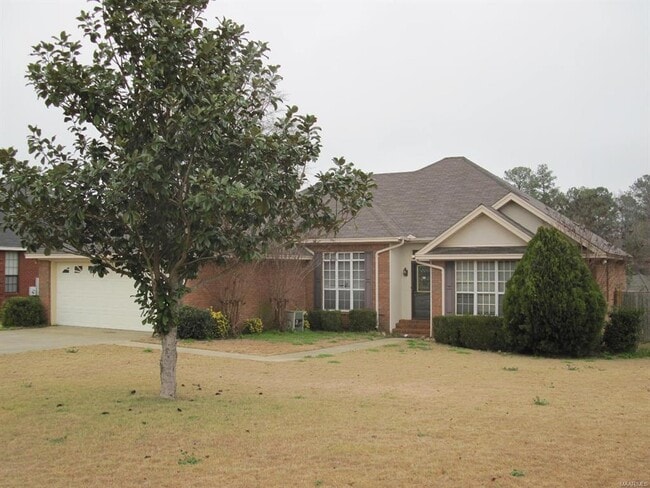 Building Photo - 1736 Twelve Oaks Ln
