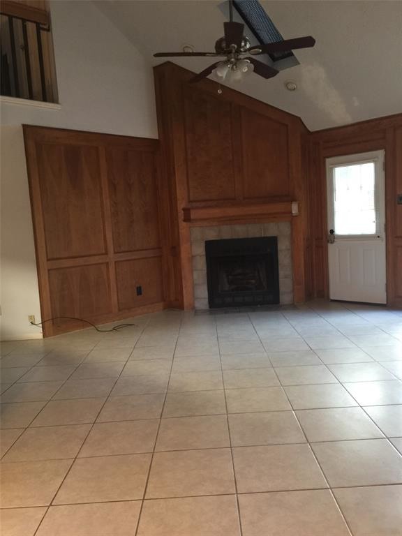 Building Photo - 2715 Manorwood St