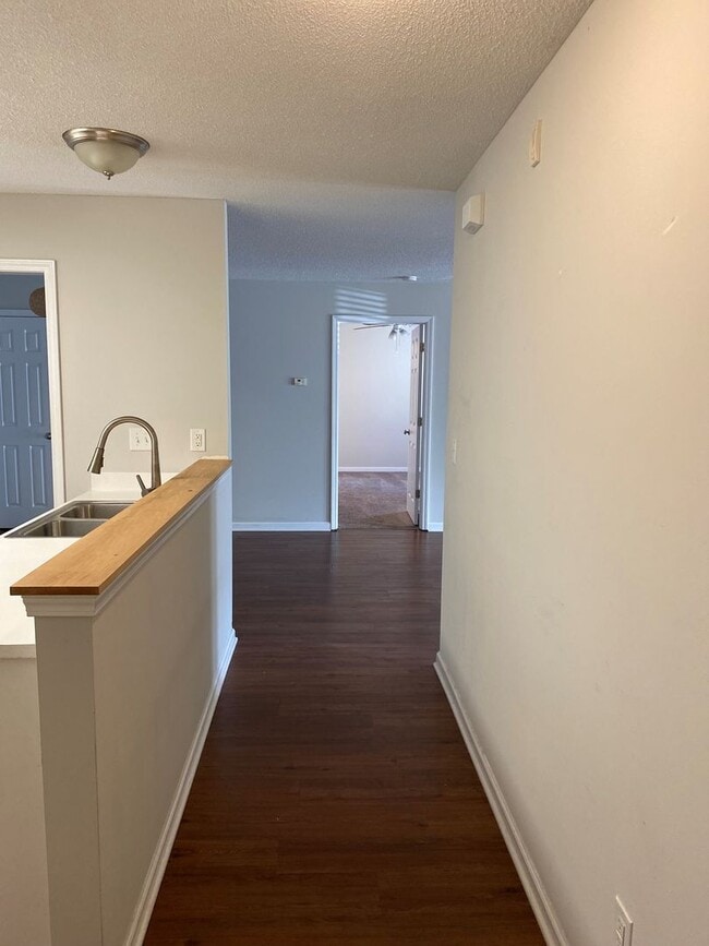 Photo - H5010-2 Apartment