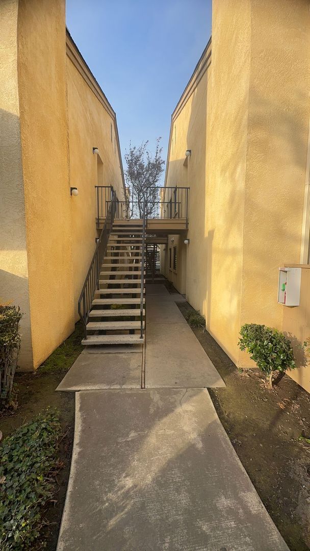 Foto del edificio - 2 Bed/2 Bath in Gated Community Condo