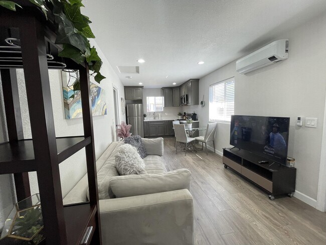 Foto del edificio - 650 N 15th St