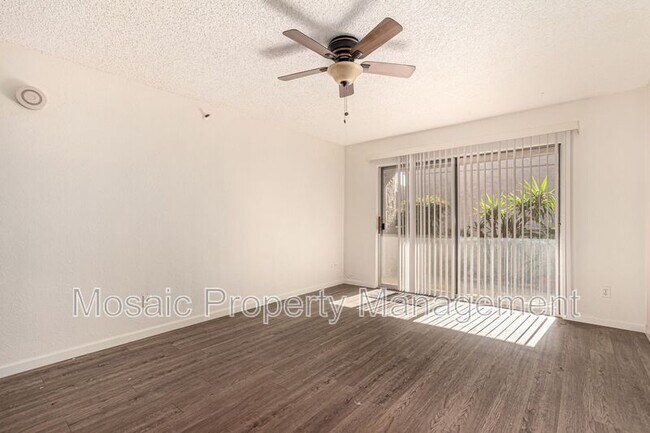 Building Photo - 4444 E Paradise Village Pkwy N