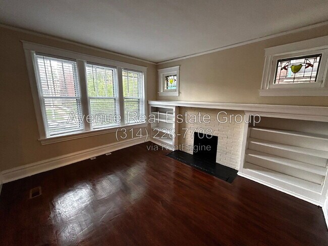 Foto del edificio - 6026 Pershing Ave