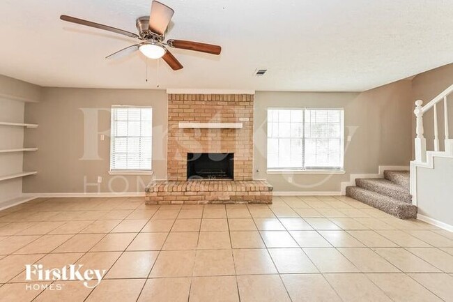 Building Photo - 1022 Romaine Ln