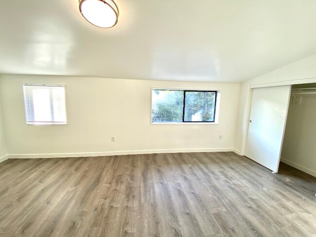 Foto del edificio - 4457 Whitman Ave N