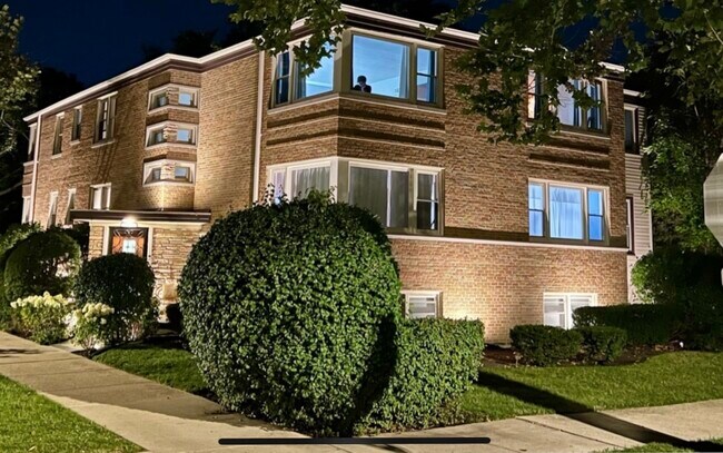 Foto del edificio - 5700 N Richmond St