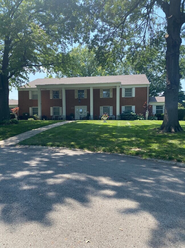 Foto del edificio - 104 Winston Pl