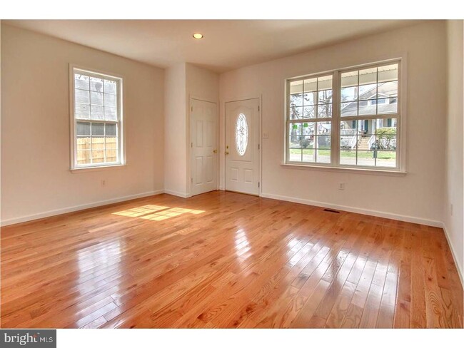 Foto del edificio - 719 N Shedwick St